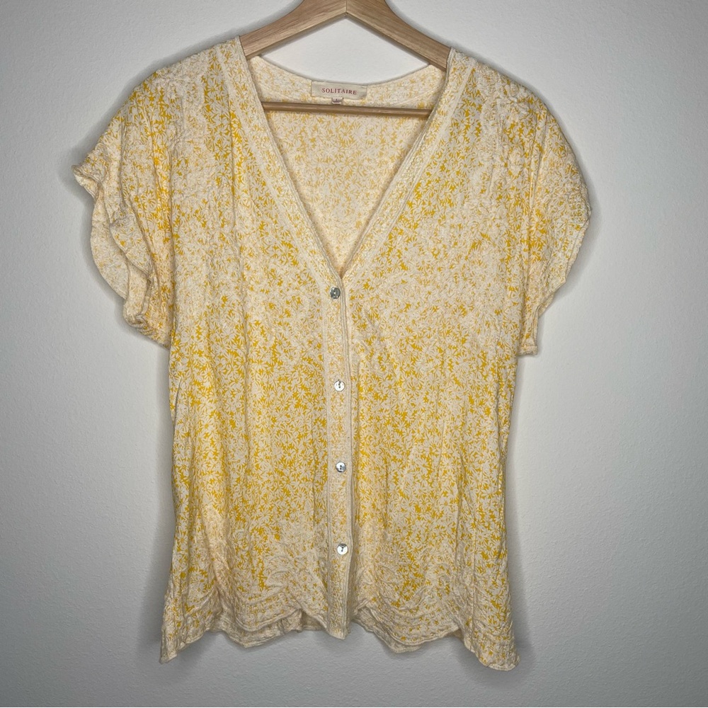 Solitaire | Floral Embroidered Top
